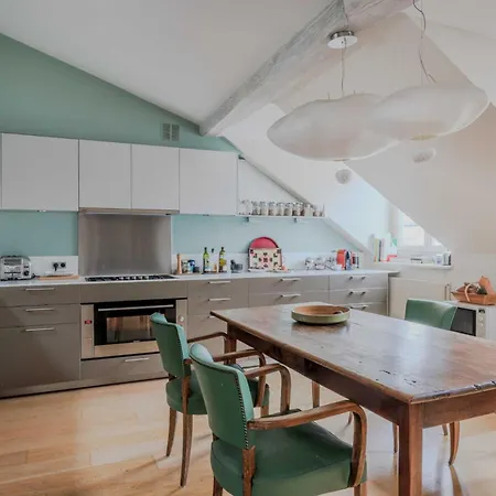 Apartmán Magnificent Bohemian Chic With Terrace