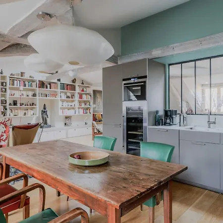 Magnificent Bohemian Chic With Terrace Apartmán